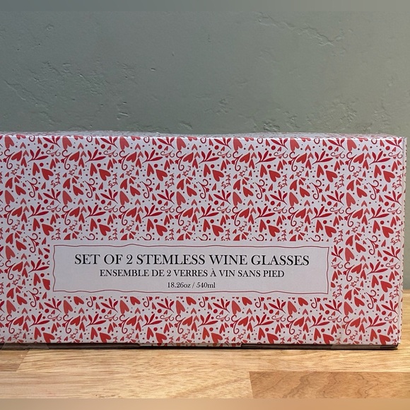Brand New Set of 2 Stemless Wineglasses Pink & Red Rhinestone Heart Appliques - Picture 3 of 5